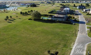 Lote en venta al golf en La Providencia Country Club, Canning, Ezeiza