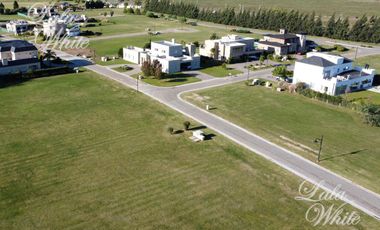 Lote en venta al golf en La Providencia Country Club, Canning, Ezeiza