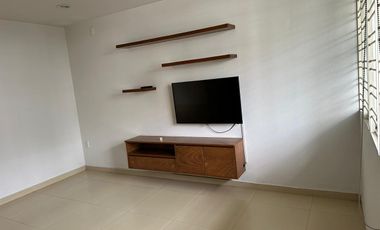 Casa en renta en Santa Ana Tepetitlán, Coto Abedul, Zapopan