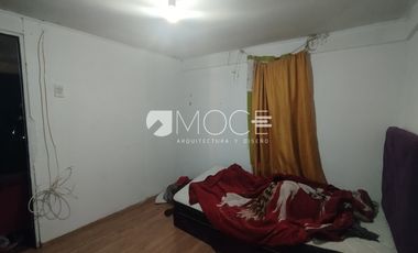 CASA PAREADA AMPLIADA Y NO REGULARIZADA EN LA FLORIDA