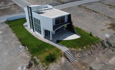VENTA DE TERRENO URBANO 707 M² EN AV. PANAMERICANA NORTE — HUACHO, LIMA