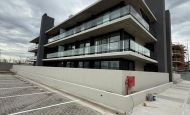 Exclusivo departamento en Cabral 3300