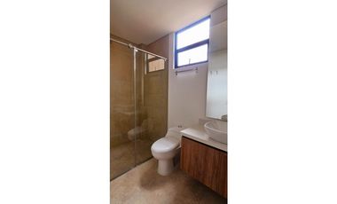 CASA CON JARDN EN CONJUNTO RESIDENCIAL QUINTAS DE TOLEDO