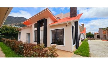 CASA CAMPESTRE EN CONJUNTO CERRADO