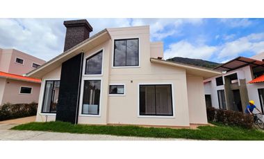 CASA CAMPESTRE EN CONJUNTO CERRADO