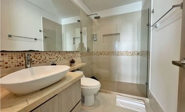 Venta apartamento de 1 alcoba en edificio PALMETTO SUNSET en laguito