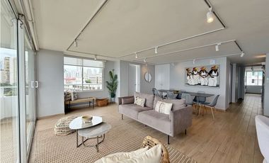 Apartamento en venta de 3 alcobas en Faro Tequendama en laguito