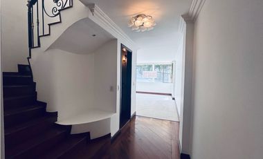 VENTA APARTAMENTO 135m2 + 40m2 TERRAZA  ARRIBA CRA 7 CHICO