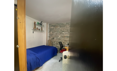 Vende Casa Unifamiliar 5 habitaciones Buenos Aires- Medellin