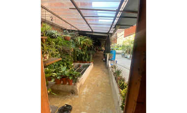 Vende Casa Unifamiliar 5 habitaciones Buenos Aires- Medellin