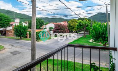 CASA EN VENTA CON COCHERA - TRES CERRITOS - SALTA