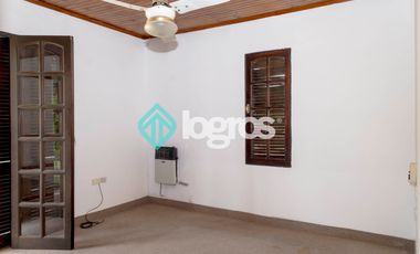 CASA EN VENTA CON COCHERA - TRES CERRITOS - SALTA