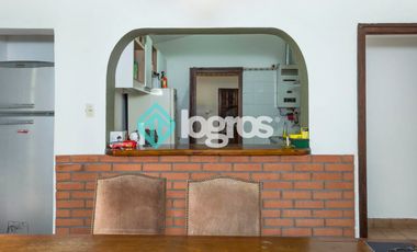 CASA EN VENTA CON COCHERA - TRES CERRITOS - SALTA