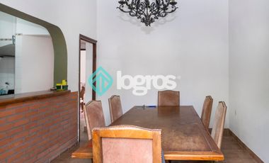 CASA EN VENTA CON COCHERA - TRES CERRITOS - SALTA
