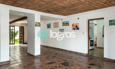 CASA EN VENTA CON COCHERA - TRES CERRITOS - SALTA