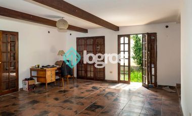 CASA EN VENTA CON COCHERA - TRES CERRITOS - SALTA
