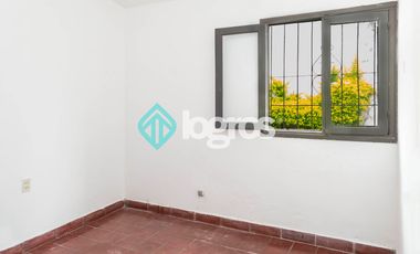 CASA EN VENTA CON COCHERA - TRES CERRITOS - SALTA