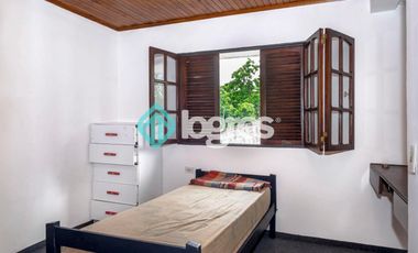 CASA EN VENTA CON COCHERA - TRES CERRITOS - SALTA