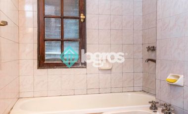 CASA EN VENTA CON COCHERA - TRES CERRITOS - SALTA