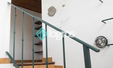 CASA EN VENTA CON COCHERA - TRES CERRITOS - SALTA