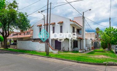 CASA EN VENTA CON COCHERA - TRES CERRITOS - SALTA