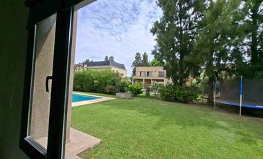 VENTA CASA BARRIO PRINCIPADO SAN VICENTE PILETA