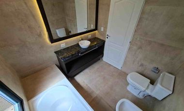 VENTA CASA BARRIO PRINCIPADO SAN VICENTE PILETA