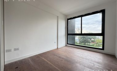 Venta departamento 3 ambientes con doble balcón en Greenville Polo y Resort