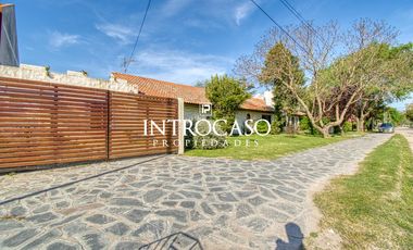 Venta Alquiler Temporario Chalet 4 Ambientes Piscina Barrio Constitución