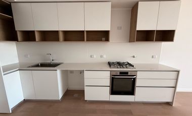 Departamento en Alquiler de 2 dormitorios de 140m2 con 2 cocheras en INIFINITY TOWERS