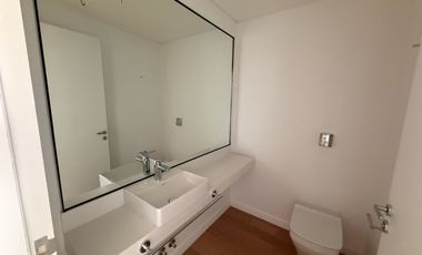 Departamento en Alquiler de 2 dormitorios de 140m2 con 2 cocheras en INIFINITY TOWERS