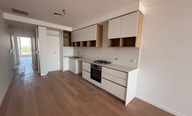 Departamento en Alquiler de 2 dormitorios de 140m2 con 2 cocheras en INIFINITY TOWERS