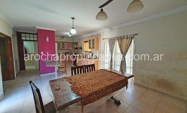 Casa - Ezpeleta Este, 3 dormitorios