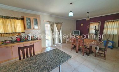 Casa - Ezpeleta Este, 3 dormitorios