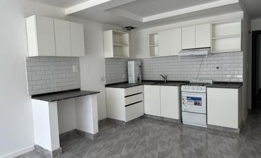 Departamento en alquiler a estrenar  de un ambiente con patio y parrillero