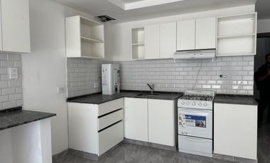 Departamento en alquiler a estrenar  de un ambiente con patio y parrillero