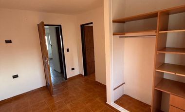 Amplio ph casa en venta en Villa Dominico sin expensas