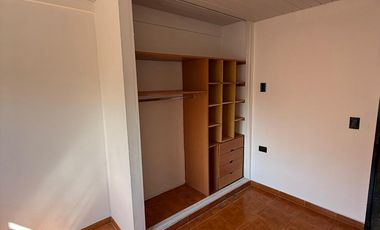 Amplio ph casa en venta en Villa Dominico sin expensas