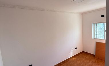 Amplio ph casa en venta en Villa Dominico sin expensas