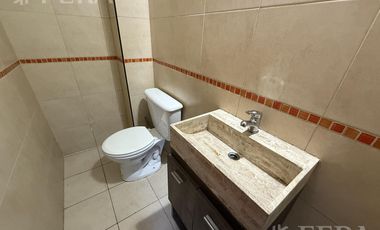 Venta departamento 3 ambientes con balcón en Quilmes