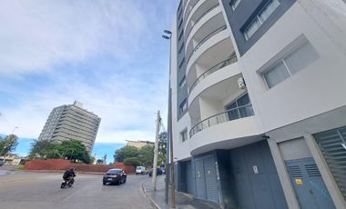 Cochera en Alquiler. Barrio Guemes. Zona Tribunales. Av. Pueyrredon.