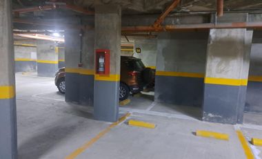 Cochera en Alquiler. Barrio Guemes. Zona Tribunales. Av. Pueyrredon.