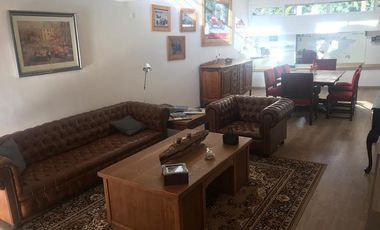 En venta con renta, excelente oficina en Libertador y Martin Coronado con 2 cocheras