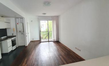 Excelente Monoambiente con cochera y 2 balcones