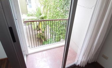 Excelente Monoambiente con cochera y 2 balcones