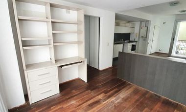 Excelente Monoambiente con cochera y 2 balcones