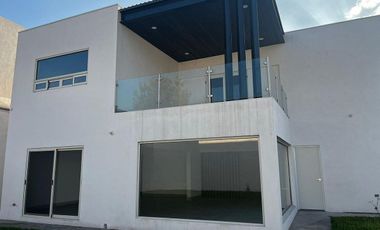 Casa en Venta/Renta - Country Club, Saltillo Coach.