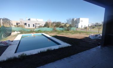 Casa en  venta en Santa Elena Pilar del Este | VCO Propiedades