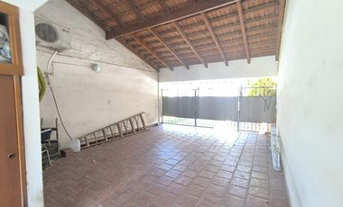 Casa en Venta Villa Belgrano 4 dormitorios. Quincho y Pileta