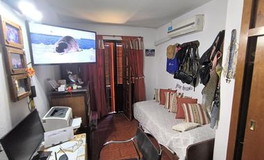 Casa en Venta Villa Belgrano 4 dormitorios. Quincho y Pileta